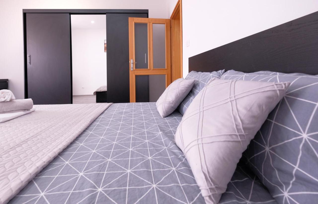 Apartment Klea - Cosy, Near City Center Pula Ngoại thất bức ảnh